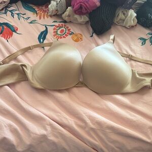 Victoria's Secret Nude Smooth T-Shirt Bra